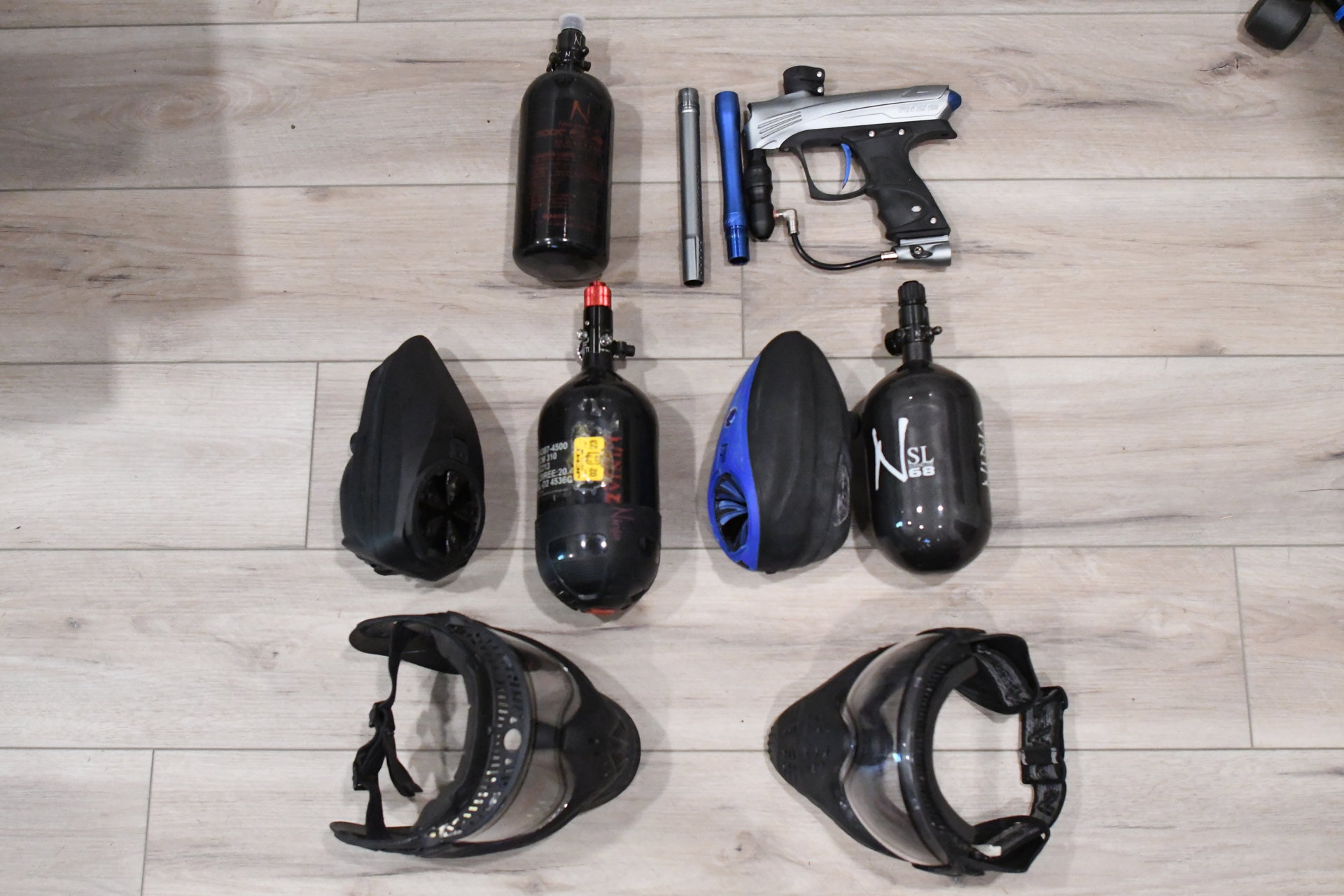 Gearbag cleanout - Tanks, Masks, Dye Rize CZR